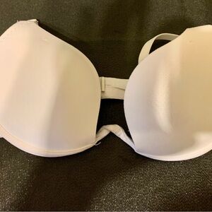 Women’s White T-Shirt Bra - Smooth Push-Up Support